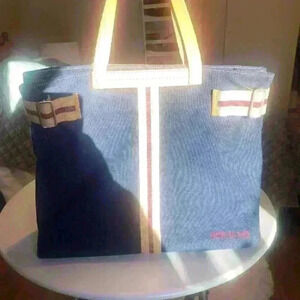 NWOT Fantastic Shopper Canvas and Leather Tote Perfect for Christmas Shopping!